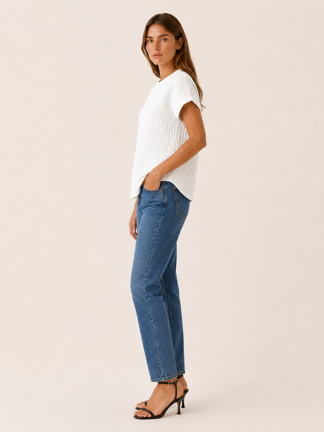Halia | Women's Quilted Short Sleeve Round Neck T-Shirt
