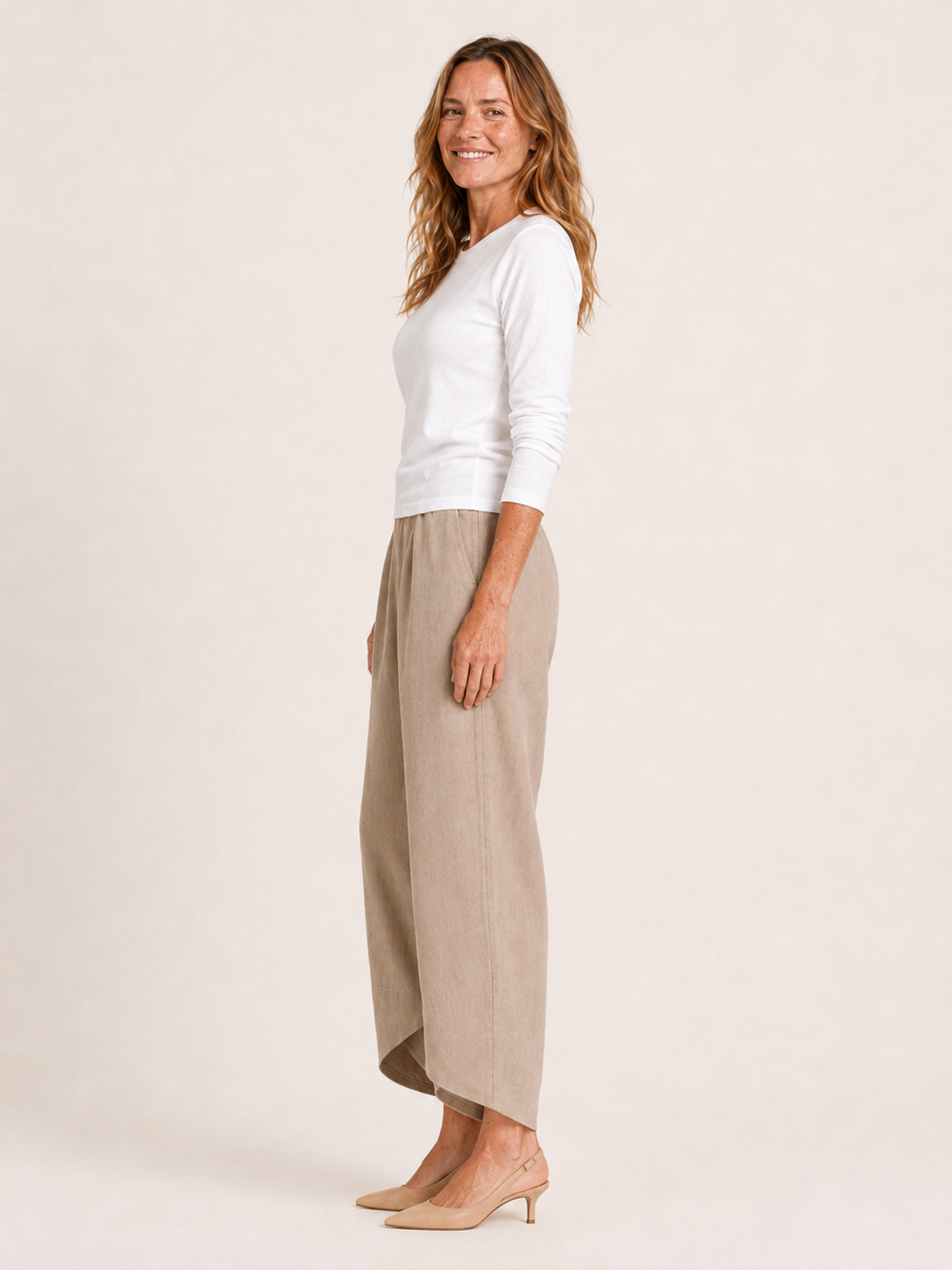 Senara | Women's Relaxed Linen Blend Cropped Pants