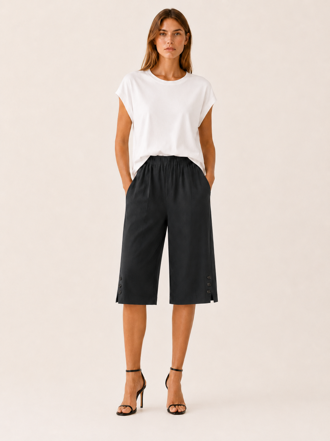 Tavienne | Women's Cropped Elastic Waist Pants