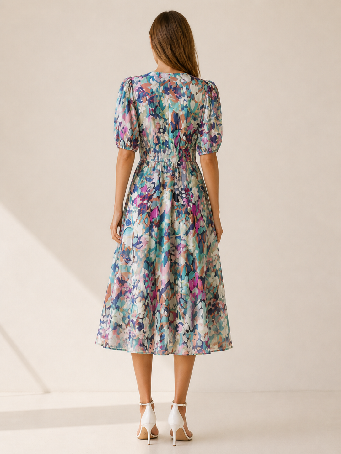 Zerina | Flowy Midi Dress with V Neck